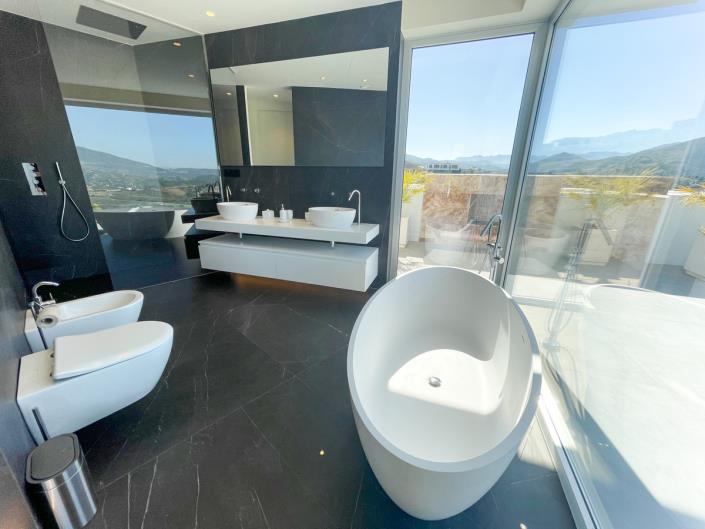 Image No.43-Villa de 5 chambres à vendre à Mijas Costa