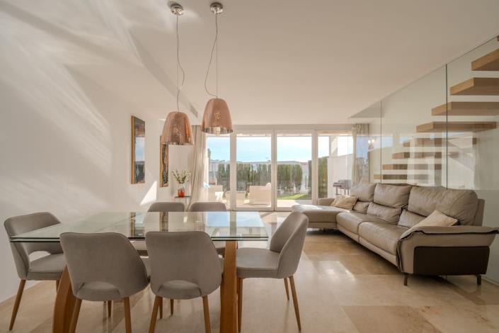 Image No.8-4 Bed Townhouse for sale