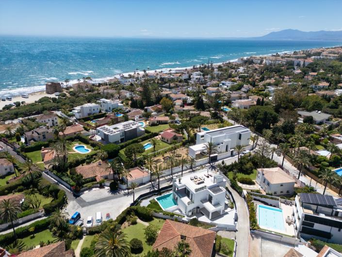 Image No.2-4 Bed Villa for sale