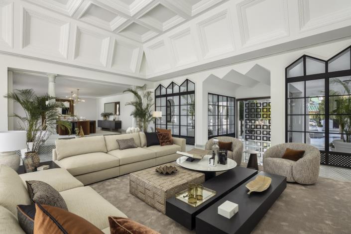 Image No.3-Villa de 12 chambres à vendre à Nueva Andalucia