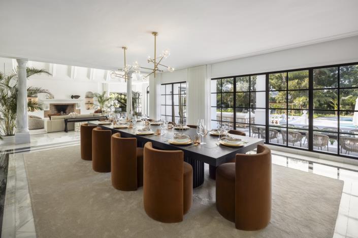 Image No.10-Villa de 12 chambres à vendre à Nueva Andalucia