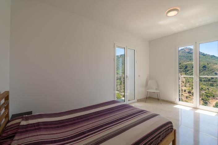 Image No.29-4 Bed Villa for sale