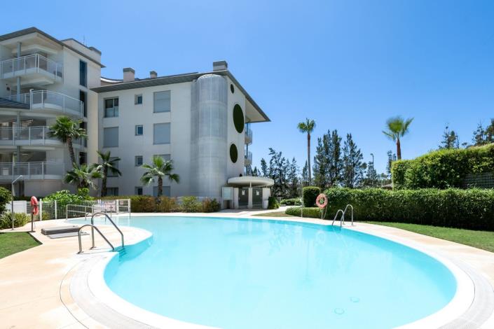 Image No.3-3 Bed Apartment for sale