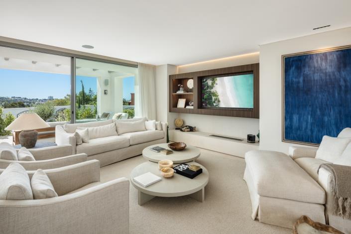 Image No.8-6 Bed Villa for sale