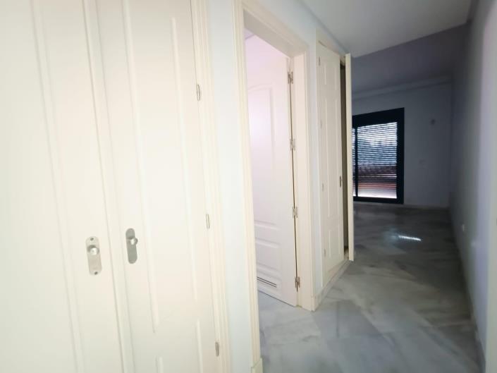 Image No.25-2 Bed Apartment for sale