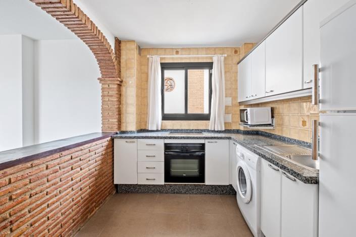 Image No.18-2 Bed Apartment for sale