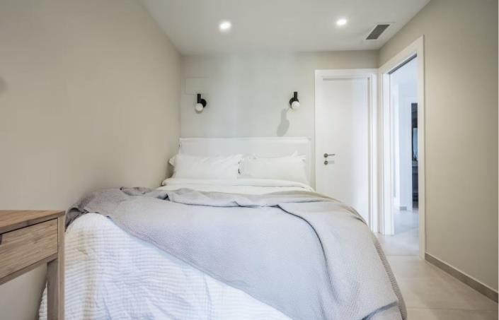 Image No.15-3 Bed Apartment for sale