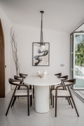 Image No.11-4 Bed Townhouse for sale