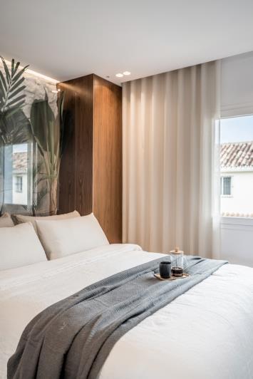 Image No.18-4 Bed Townhouse for sale