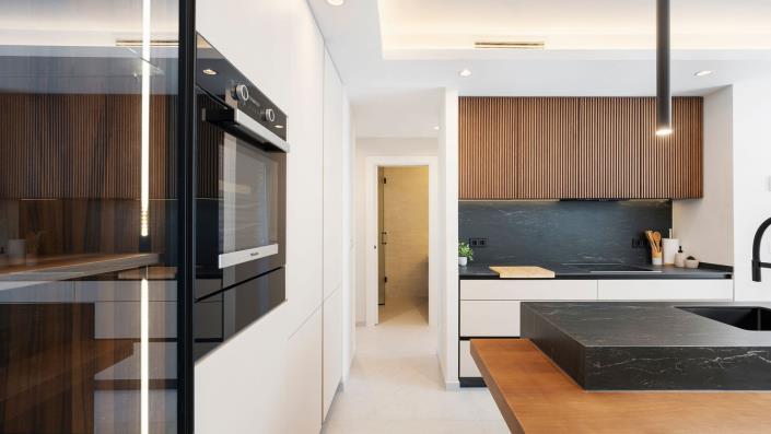 Image No.25-3 Bed Apartment for sale