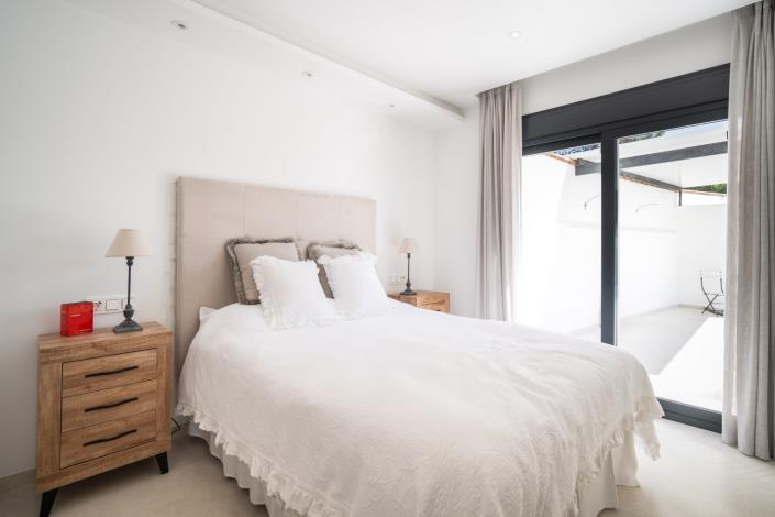 Image No.3-2 Bed Villa for sale