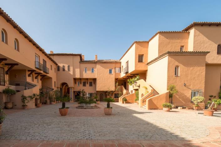 Image No.38-3 Bed Apartment for sale