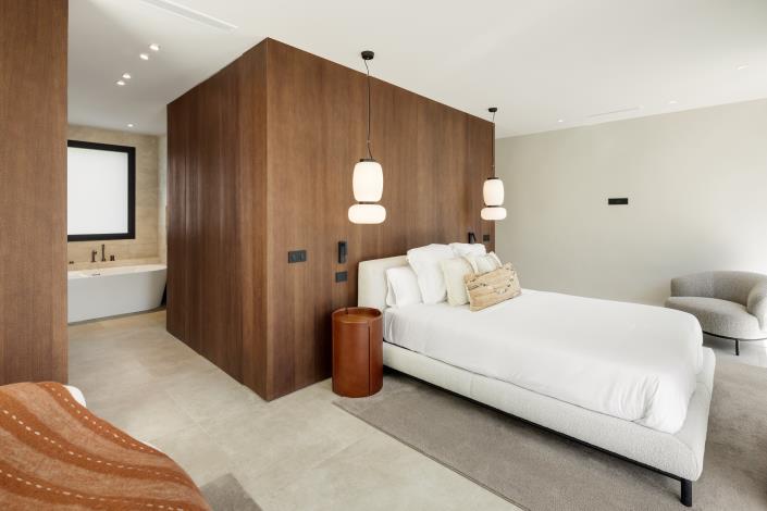 Image No.14-5 Bed Villa for sale