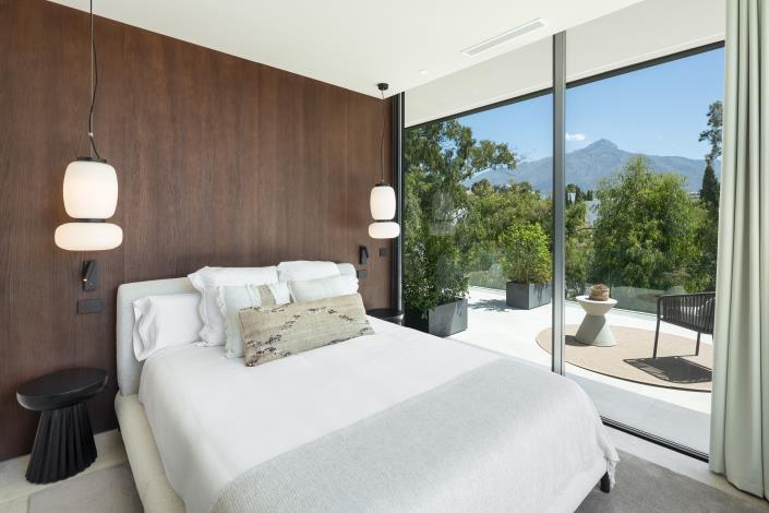 Image No.17-6 Bed Villa for sale