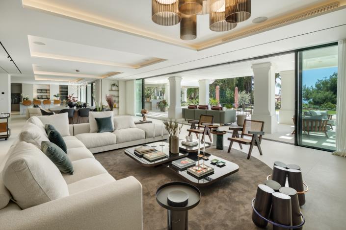 Image No.4-6 Bed Villa for sale