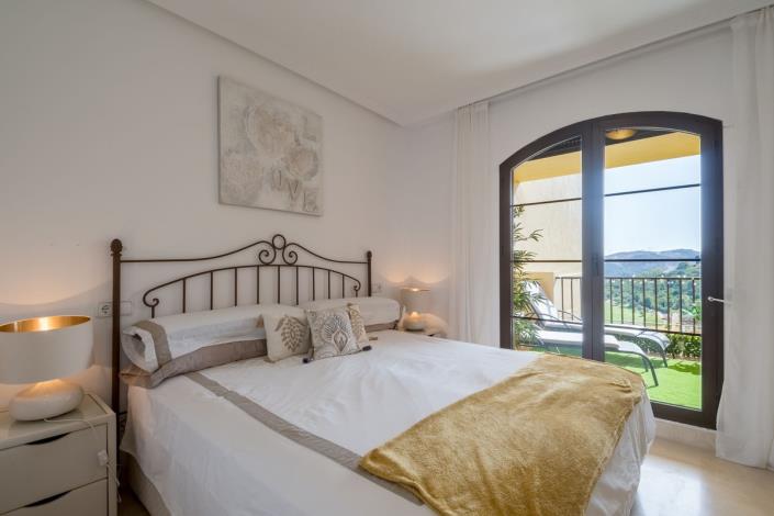 Image No.12-2 Bed Apartment for sale