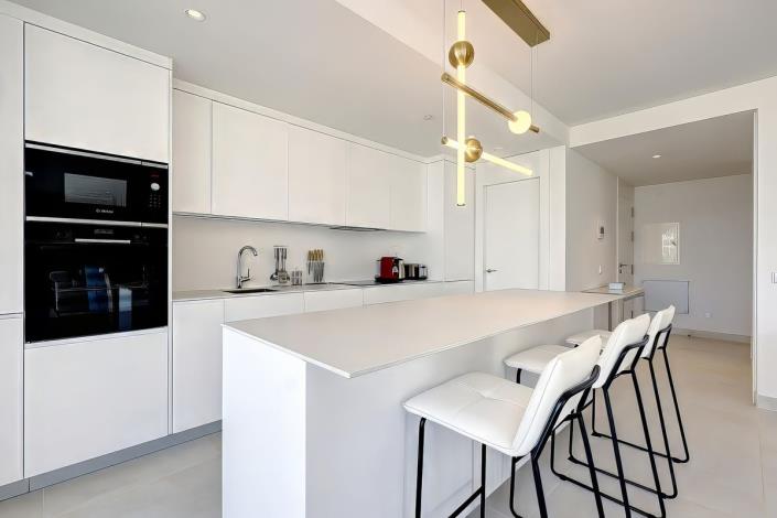 Image No.18-3 Bed Apartment for sale