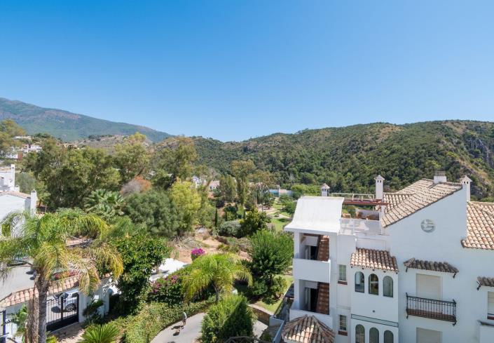 Image No.17-4 Bed Penthouse for sale