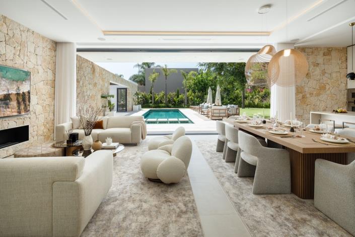 Image No.17-5 Bed Villa / Detached for sale