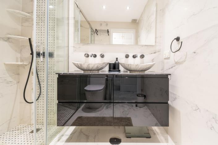 Image No.20-2 Bed Apartment for sale