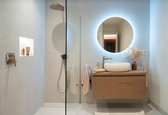 Image No.24-3 Bed Apartment for sale