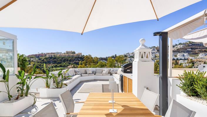 Image No.20-3 Bed Townhouse for sale