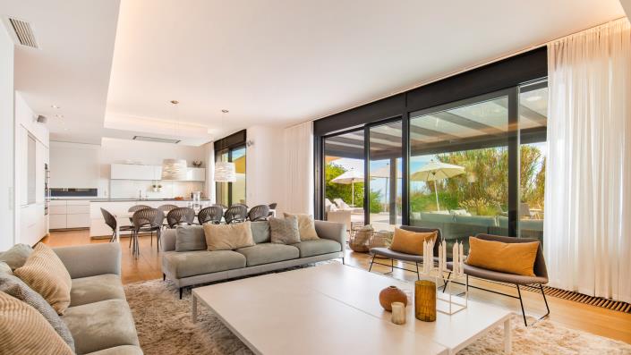 Image No.4-6 Bed Villa for sale