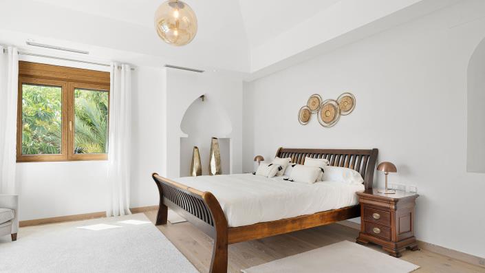 Image No.11-6 Bed Villa for sale