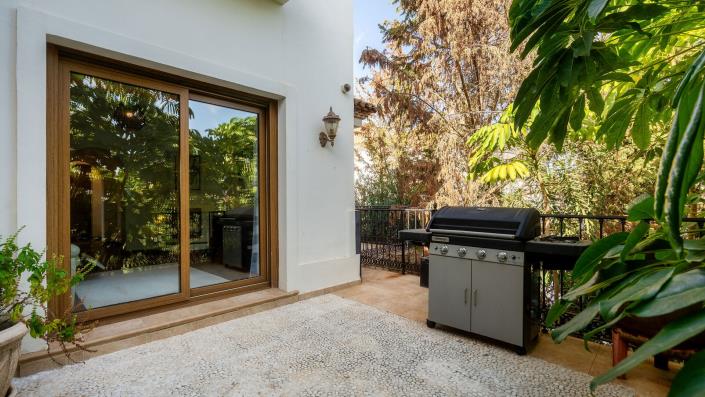 Image No.22-6 Bed Villa for sale