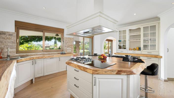 Image No.30-6 Bed Villa for sale