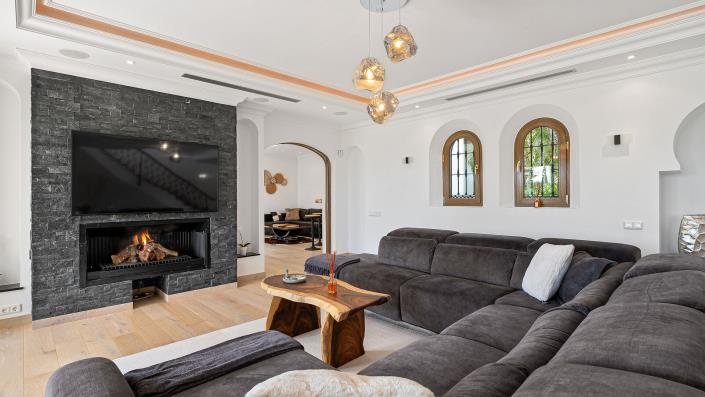 Image No.41-6 Bed Villa for sale