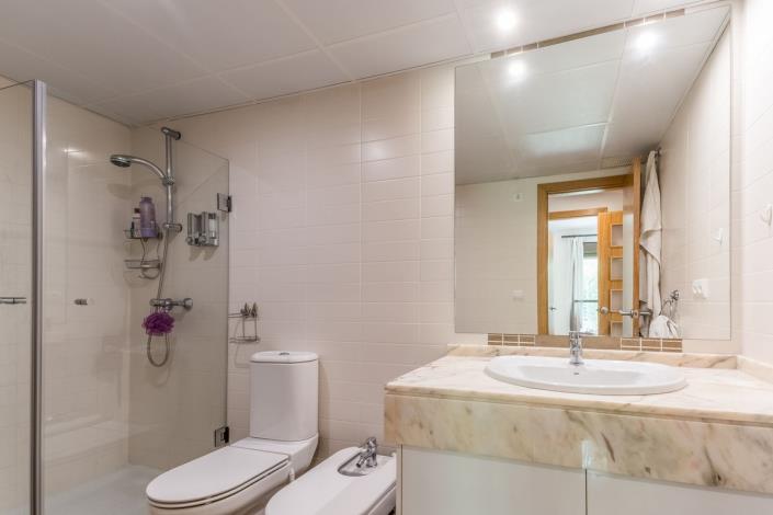 Image No.17-2 Bed Apartment for sale