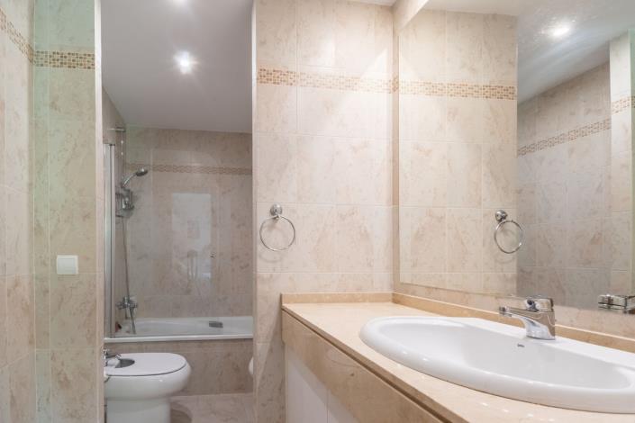 Image No.19-2 Bed Apartment for sale