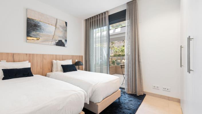 Image No.13-3 Bed Apartment for sale