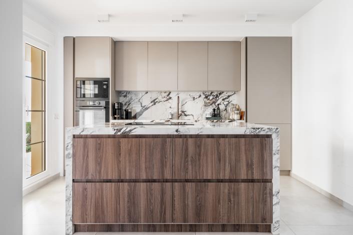 Image No.11-3 Bed Apartment for sale