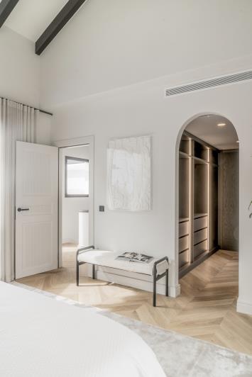 Image No.15-4 Bed Apartment for sale