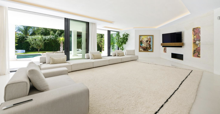 Image No.2-4 Bed Villa / Detached for sale