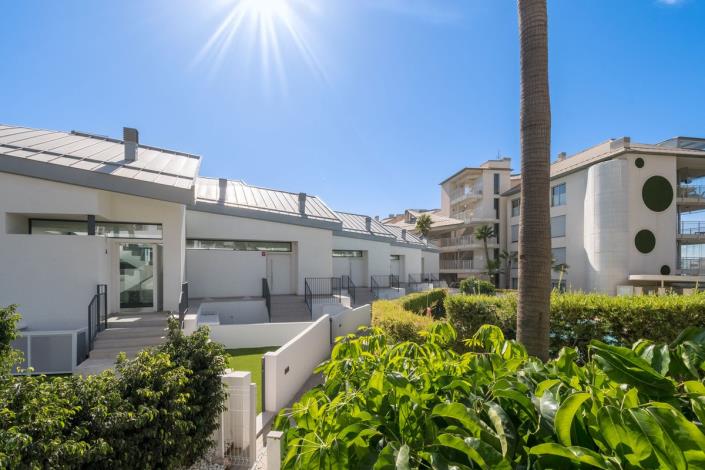 Image No.6-5 Bed Townhouse for sale