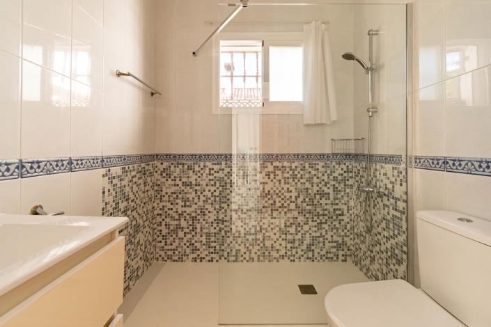 Image No.42-4 Bed House/Villa for sale