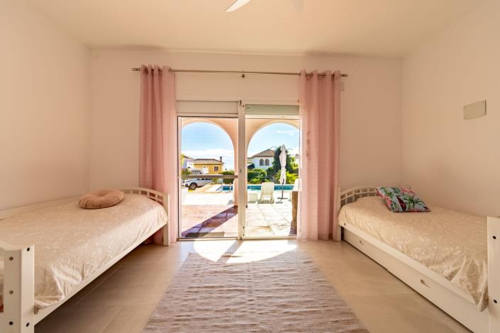 Image No.53-4 Bed House/Villa for sale