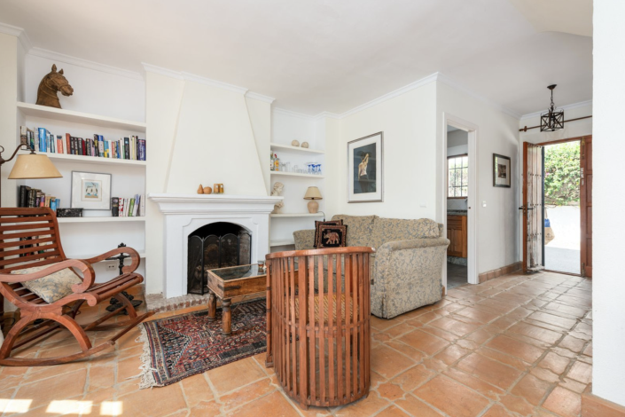 Image No.10-2 Bed Townhouse for sale