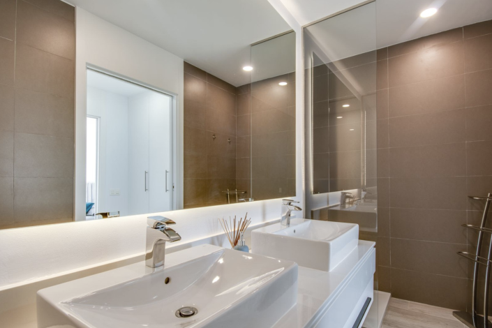 Image No.20-3 Bed Townhouse for sale