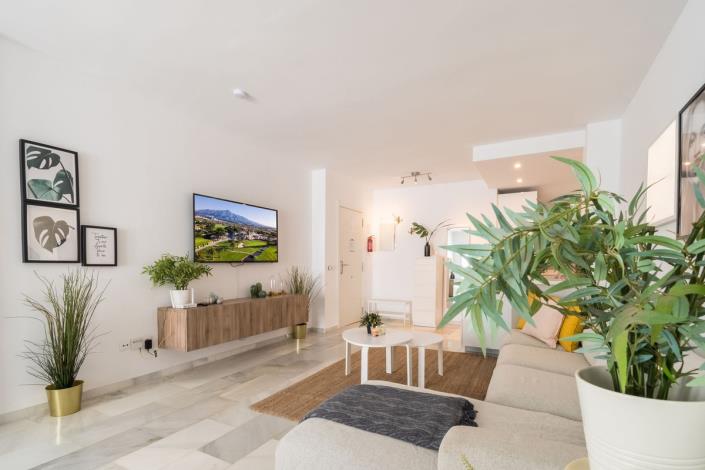 Image No.17-3 Bed Apartment for sale