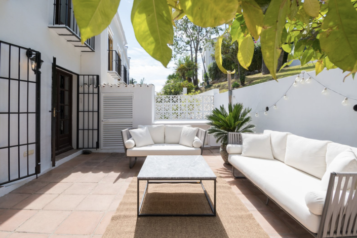 Image No.11-2 Bed Townhouse for sale