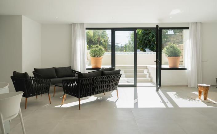 Image No.31-4 Bed Villa for sale