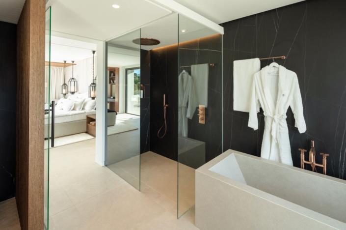 Image No.17-Villa de 5 chambres à vendre à Nueva Andalucia