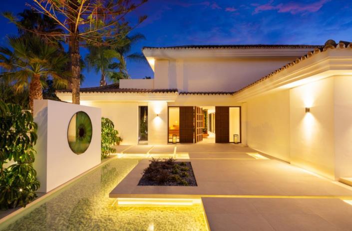 Image No.30-Villa de 5 chambres à vendre à Nueva Andalucia