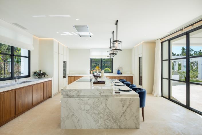 Image No.6-6 Bed Villa for sale