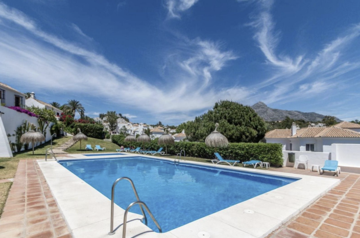 Image No.2-Maison de ville de 2 chambres à vendre à Nueva Andalucia