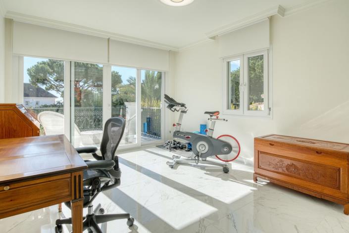 Image No.19-4 Bed Villa for sale